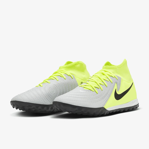 Nike Phantom Luna 2 Academy Turf football & futsal shoes