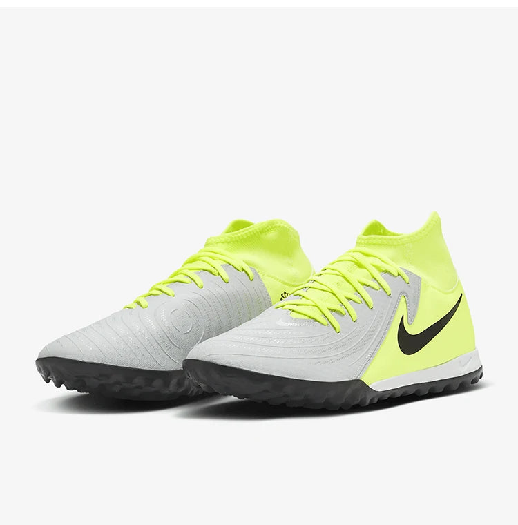 Nike Phantom Luna 2 Academy Turf football & futsal shoes