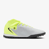 Nike Phantom Luna 2 Academy Turf football & futsal shoes