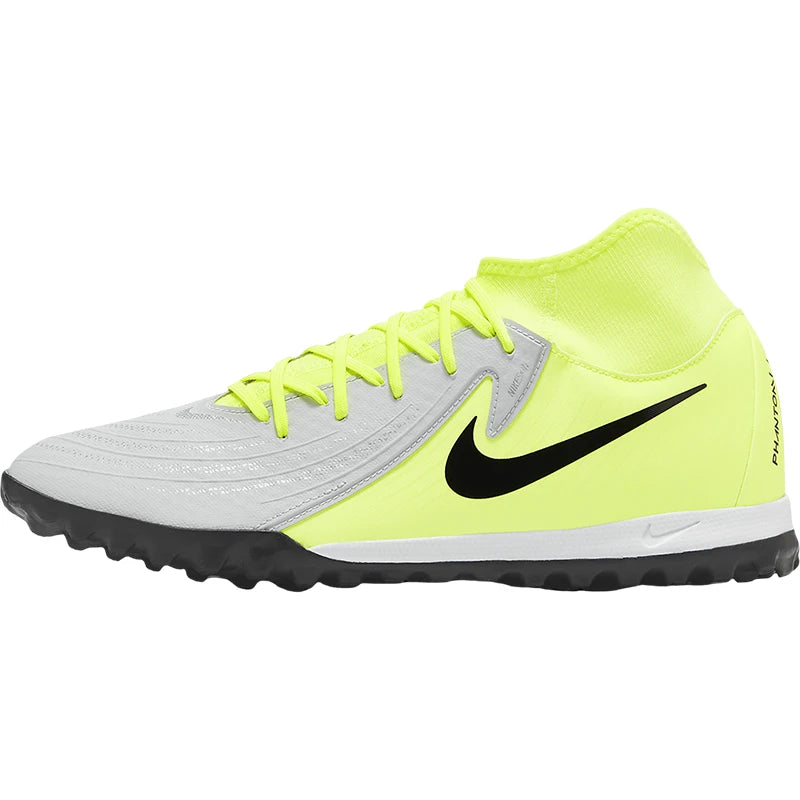 Nike Phantom Luna 2 Academy Turf football & futsal shoes