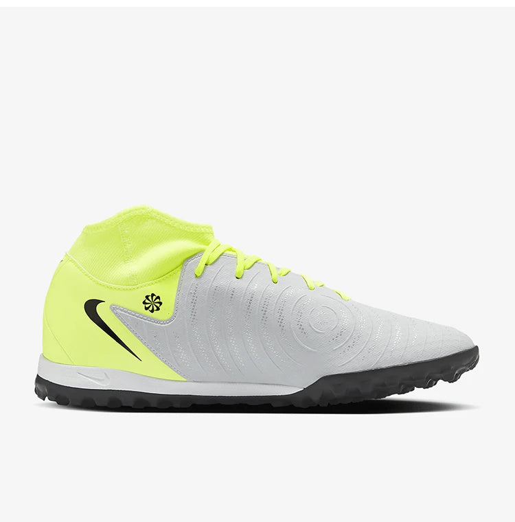 Nike Phantom Luna 2 Academy Turf football & futsal shoes